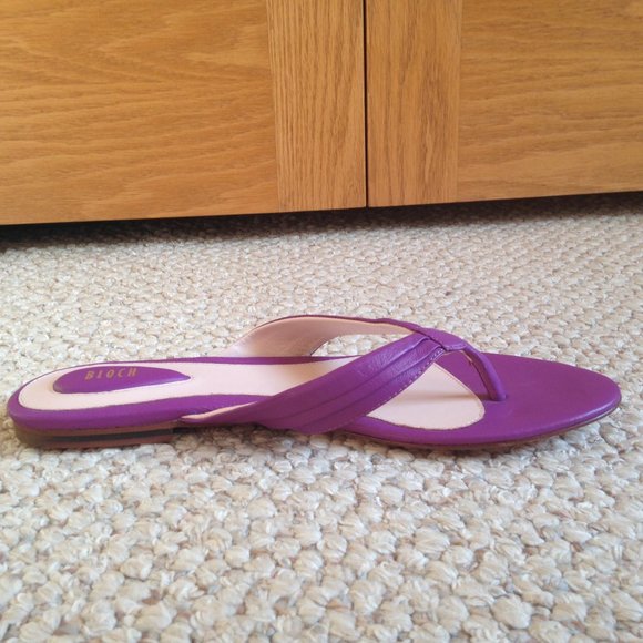 BLOCH - Alexa Thong Sandal - New Without Box - Picture 3 of 6